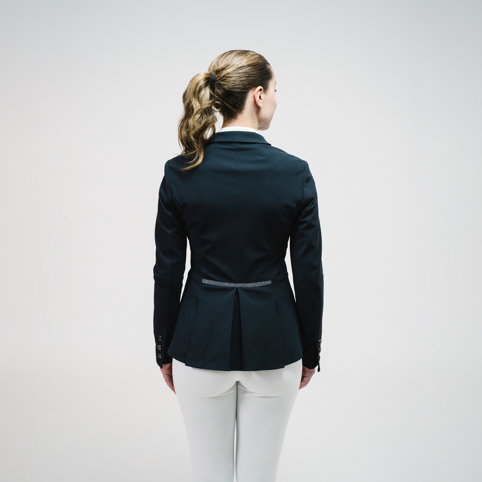 Samshield Victorine Crystal Intarsia Ladies Show Jacket - Image 4
